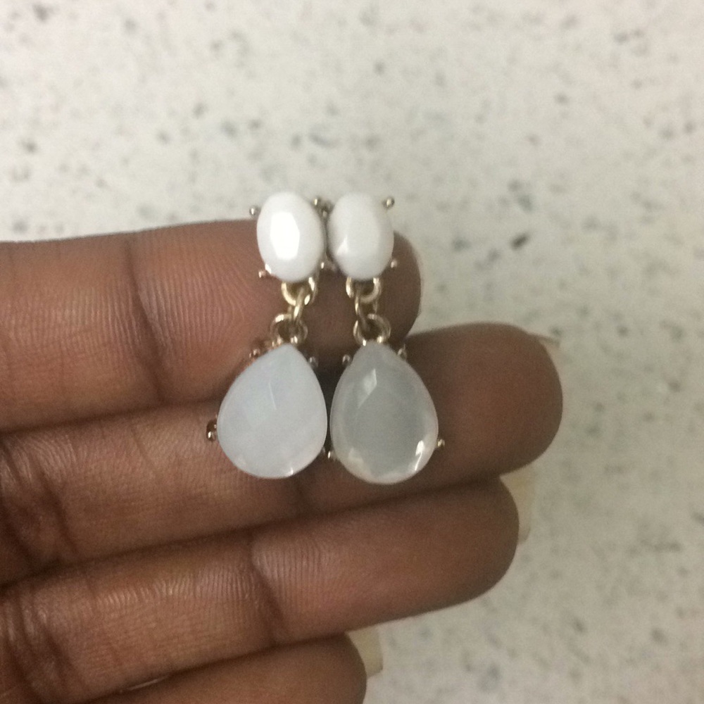 White Teardrop shaped earrings
